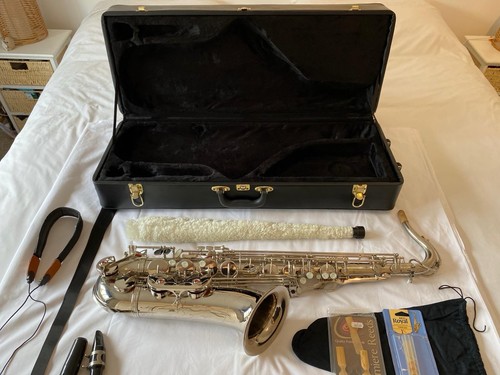 Tenor saxophone with case - saxophone,