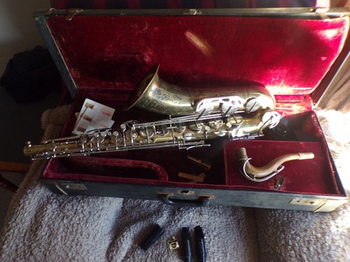 National saxophone vintage - saxophone,
